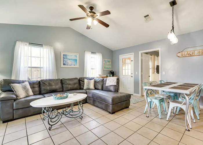 Pet-Friendly Pcb Duplex - Walk To Beach!