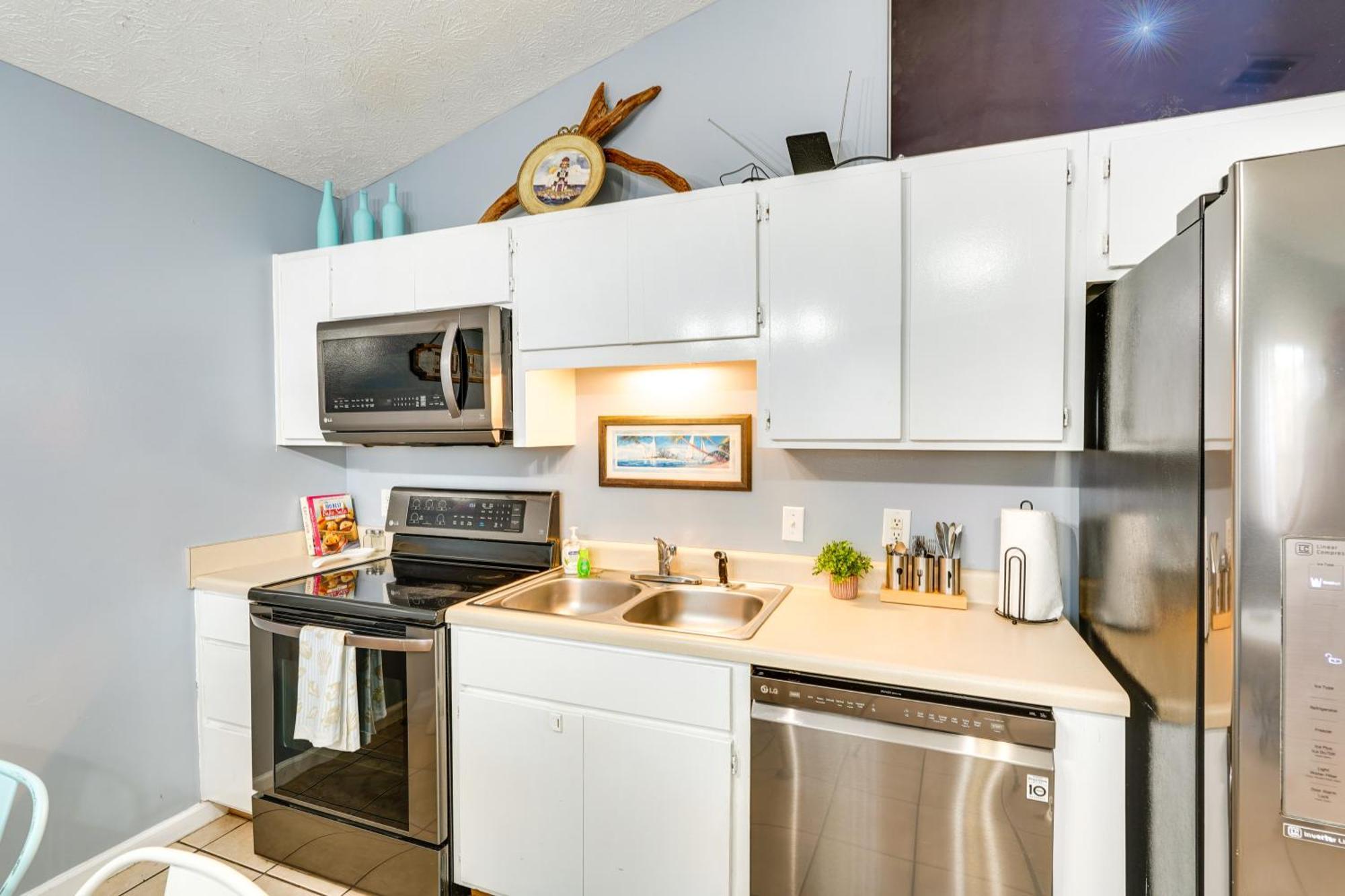 Pet-friendly Pcb Duplex - Walk To Beach! * Panama City Beach